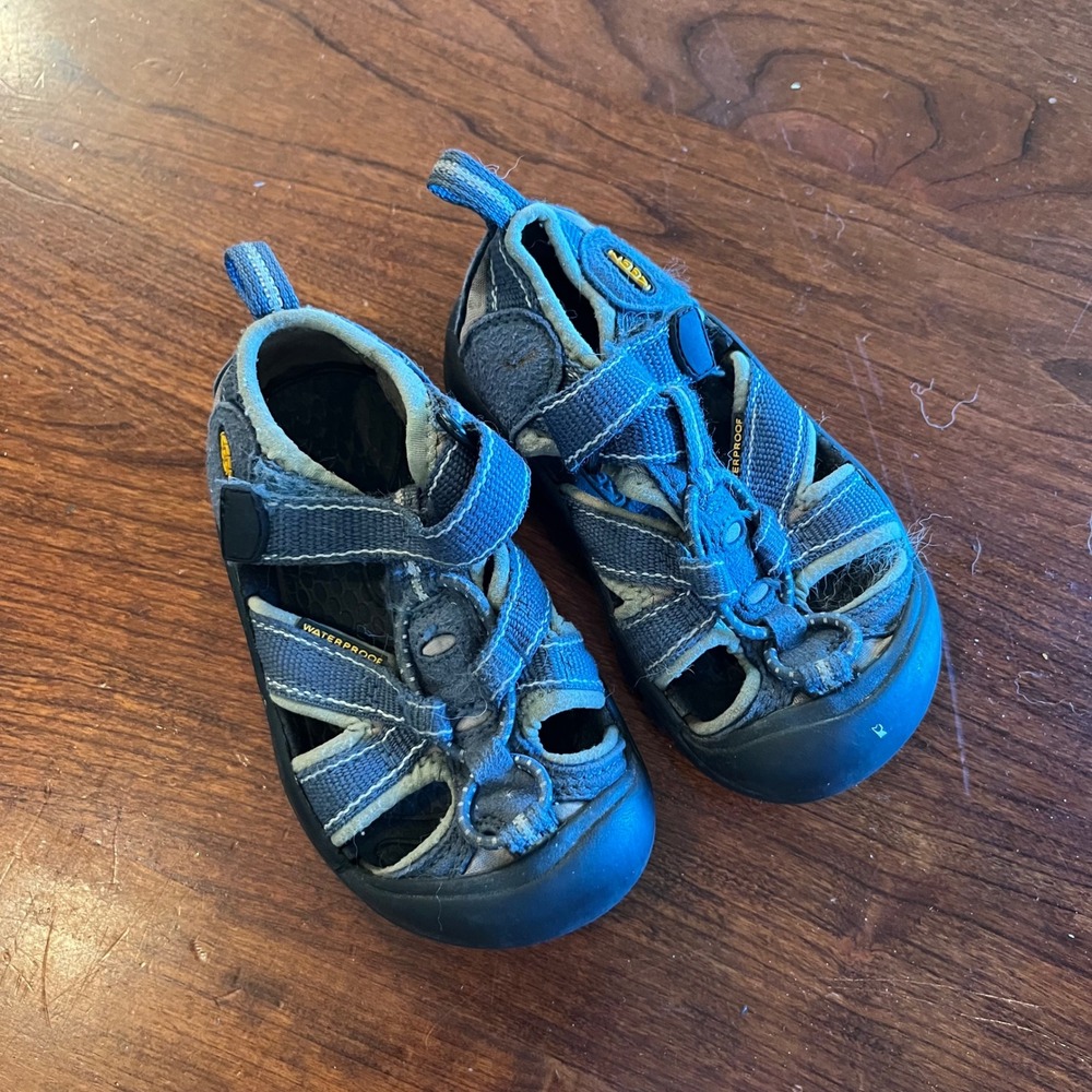 Keen Newport H2 Kids Blue Grey Waterproof Hiking Water‎ Sandals Size 8 Toddler